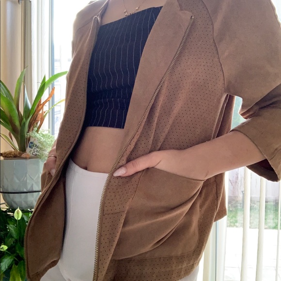 Tan Suede Jacket with Gold Zipper - Picture 4 of 7
